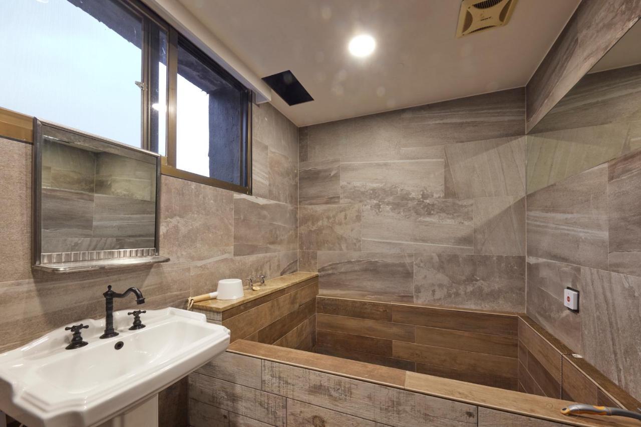 Kyokusui Hotspring Hotel Taipei Exterior photo